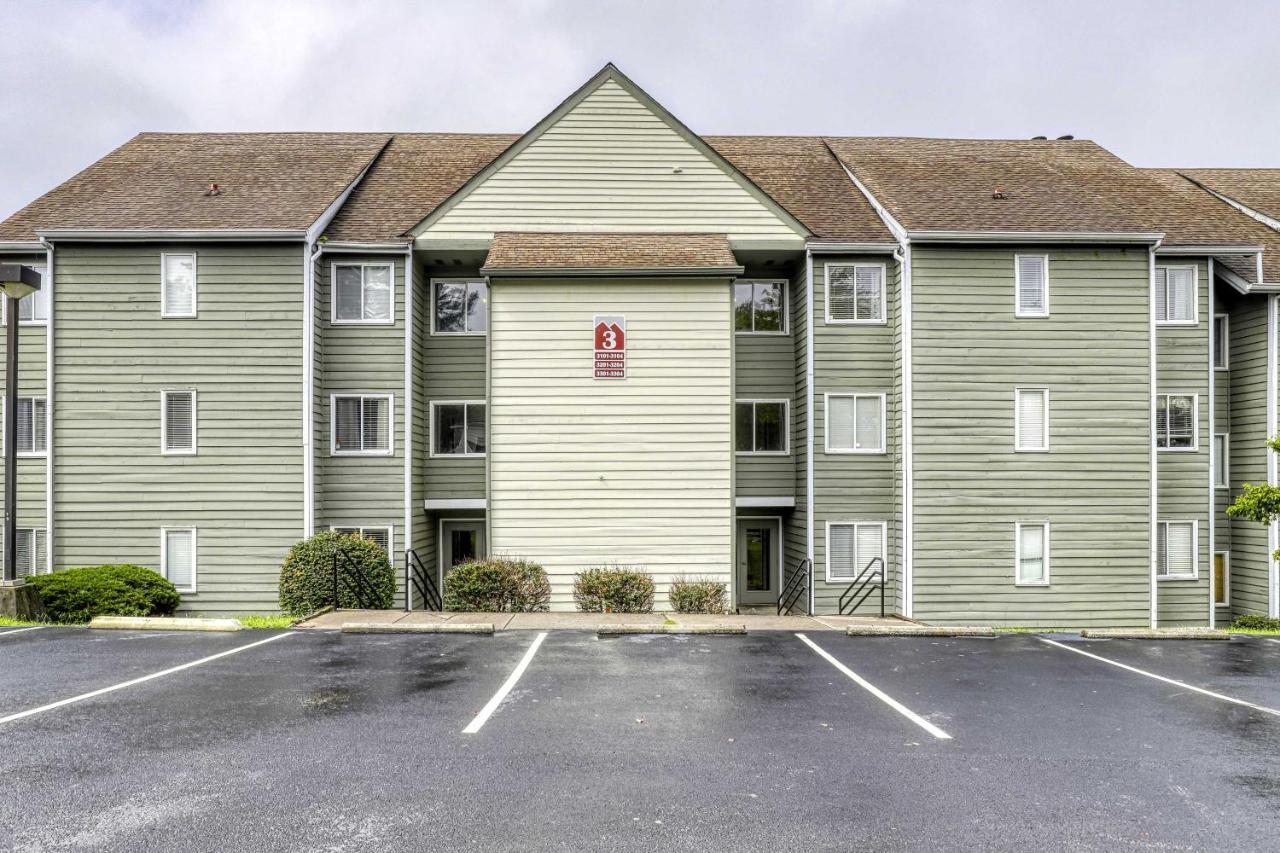 Cozy Resort-Style Gatlinburg Condo Indoor Pool! Exteriör bild